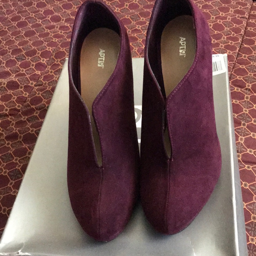 Shoes - Picture 9 of 9